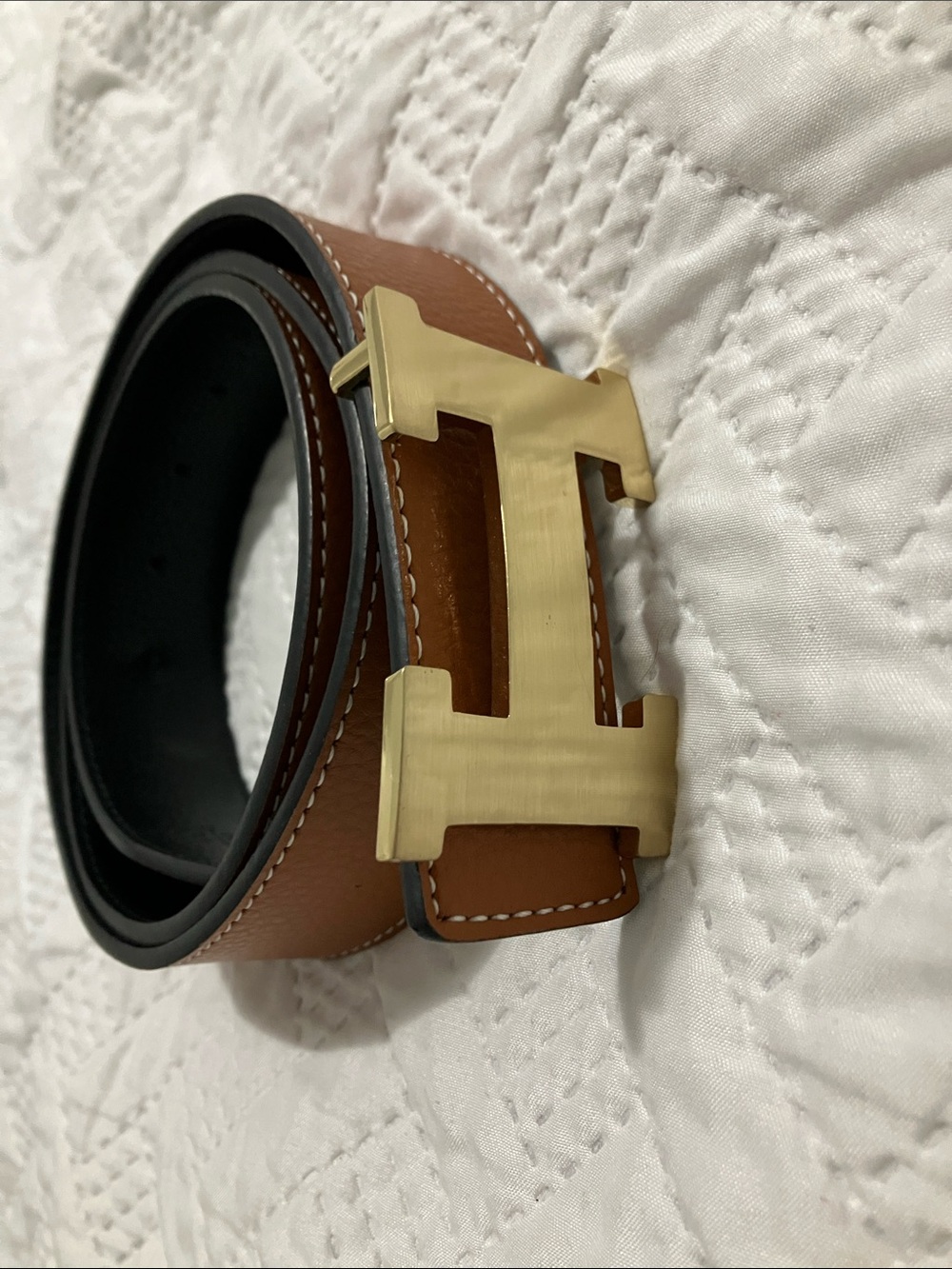 Men’s genuine leather , brown belt .